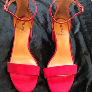 Short block pink heels